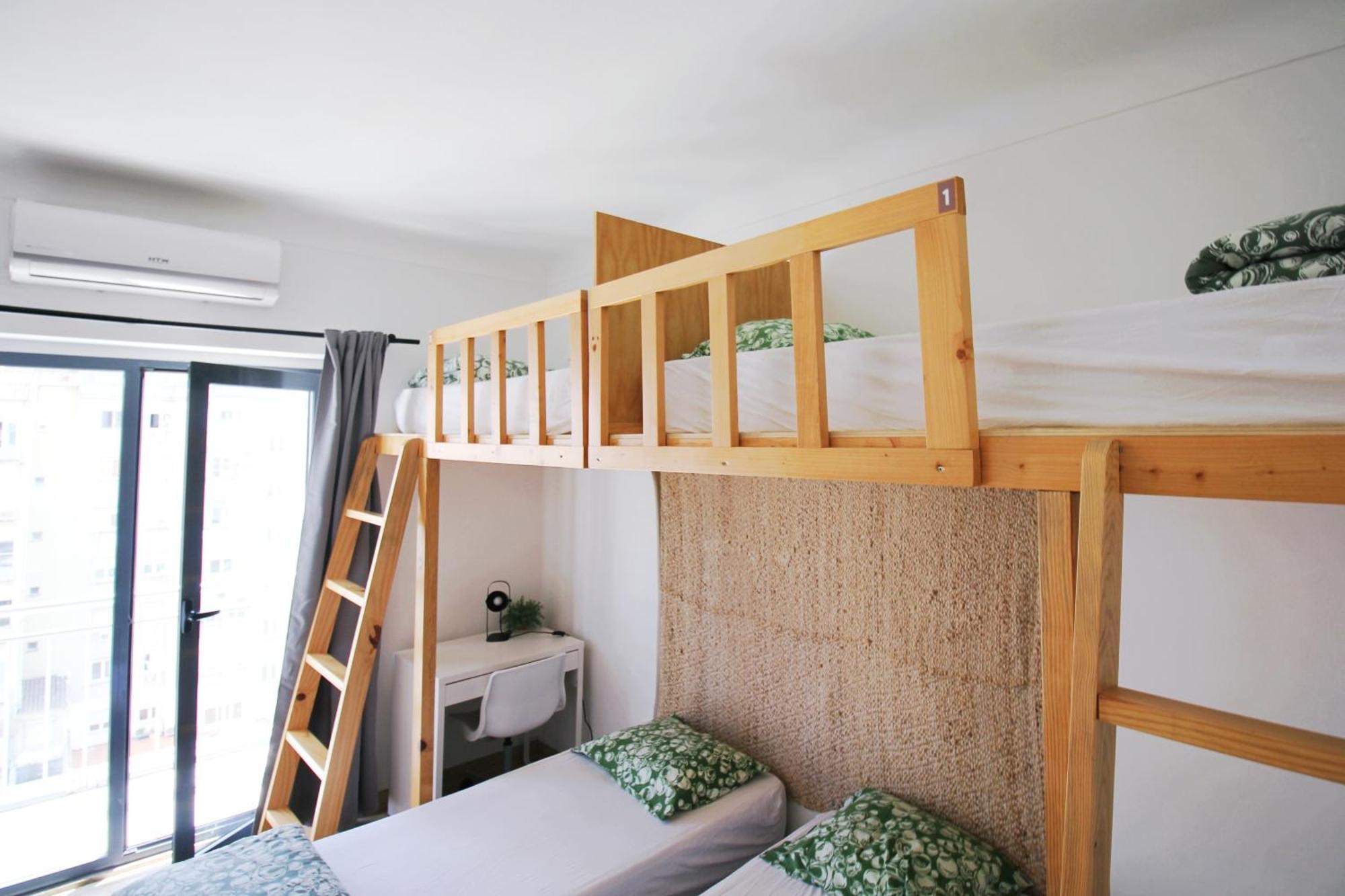 Wot Lisbon Nomad Hostel ภายนอก รูปภาพ