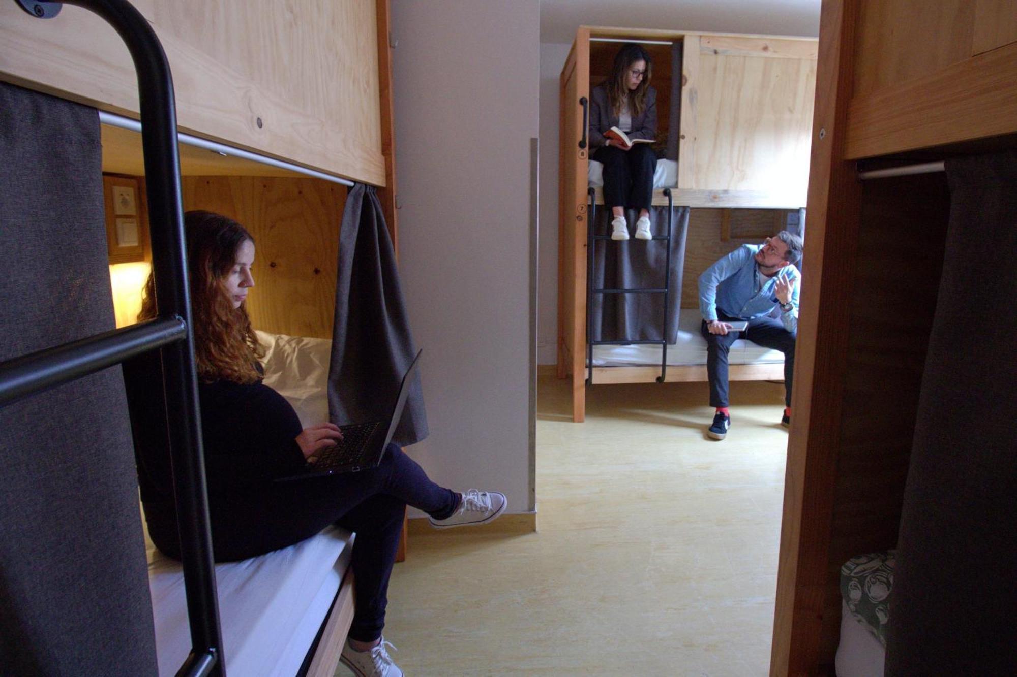 Wot Lisbon Nomad Hostel ภายนอก รูปภาพ