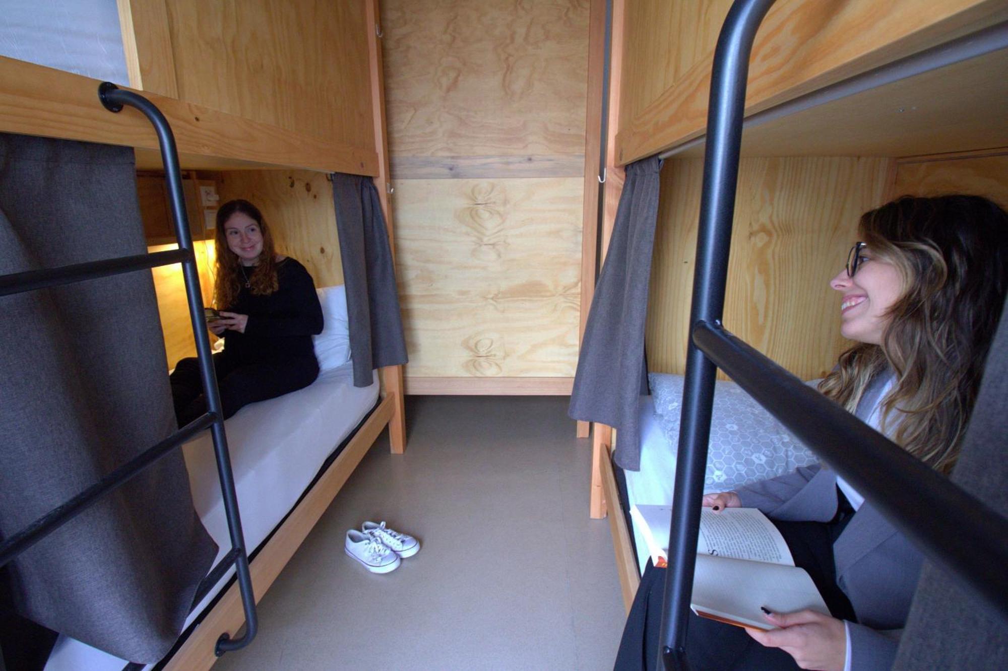 Wot Lisbon Nomad Hostel ภายนอก รูปภาพ
