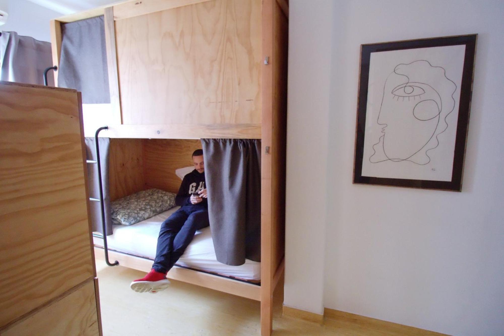 Wot Lisbon Nomad Hostel ภายนอก รูปภาพ