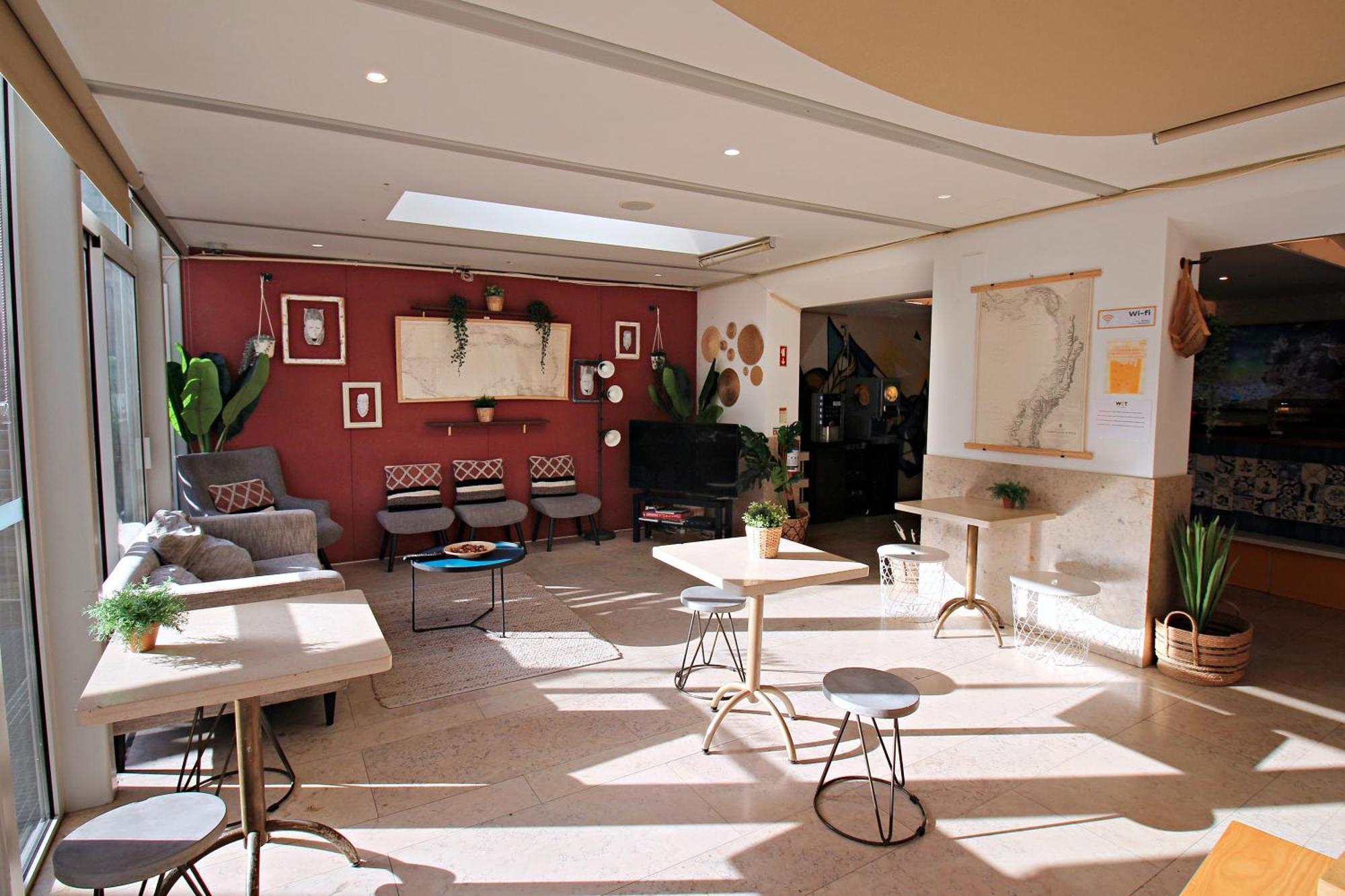 Wot Lisbon Nomad Hostel ภายนอก รูปภาพ